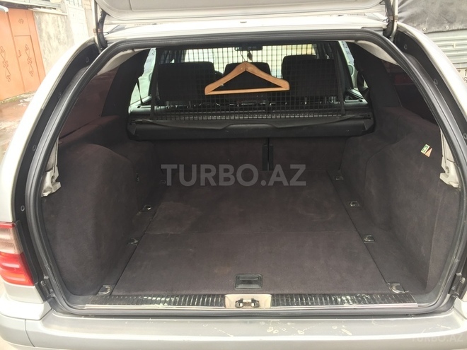 Mercedes C 220 2000, 300,000 km - 2.2 l - Şəki