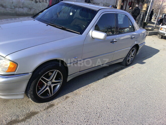 Mercedes C 220 1999, 248,000 km - 2.2 l - Bakı
