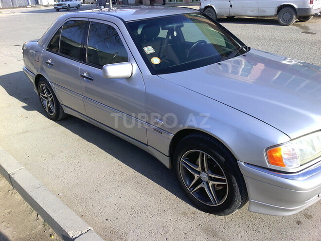 Mercedes C 220 1999, 248,000 km - 2.2 l - Bakı