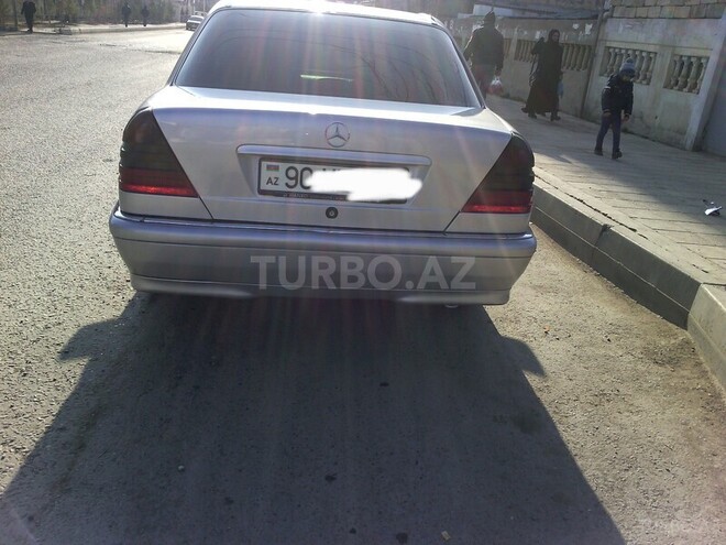 Mercedes C 220 1999, 248,000 km - 2.2 l - Bakı