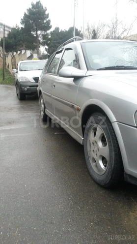 Opel Vectra 2000, 280,000 km - 1.6 л - Bakı