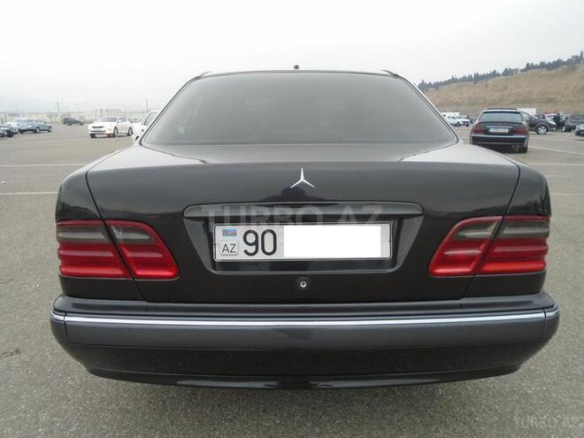 Mercedes E 320 2000, 196,000 km - 3.2 l - Bakı