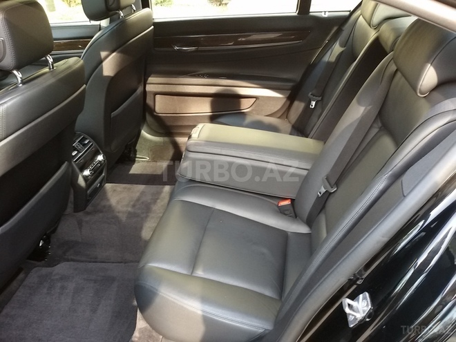 BMW 740 2010, 215,000 km - 3.0 l - Bakı