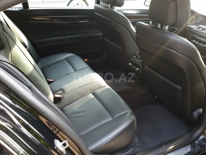 BMW 740 2010, 215,000 km - 3.0 l - Bakı