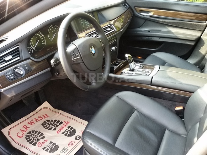 BMW 740 2010, 215,000 km - 3.0 l - Bakı