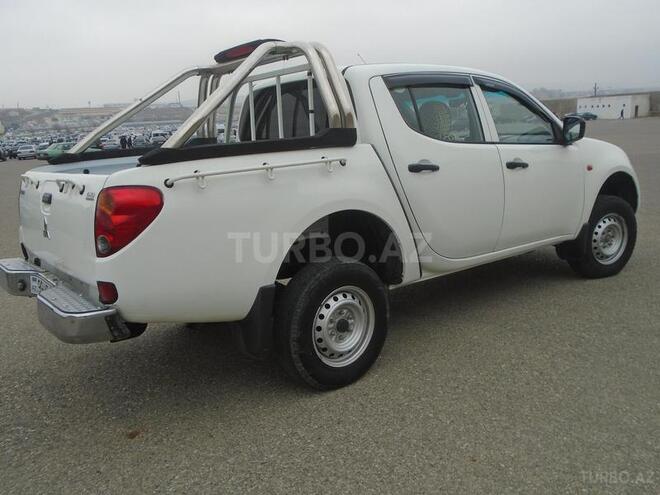 Mitsubishi L200 2006, 134,800 km - 2.5 л - Bakı