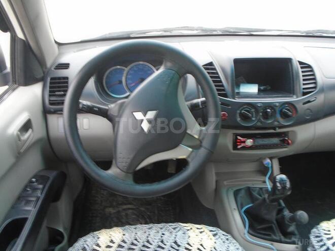 Mitsubishi L200 2006, 134,800 km - 2.5 л - Bakı