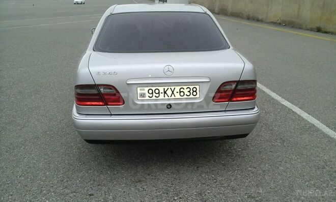 Mercedes E 240 1998, 299,047 km - 2.4 l - Bakı