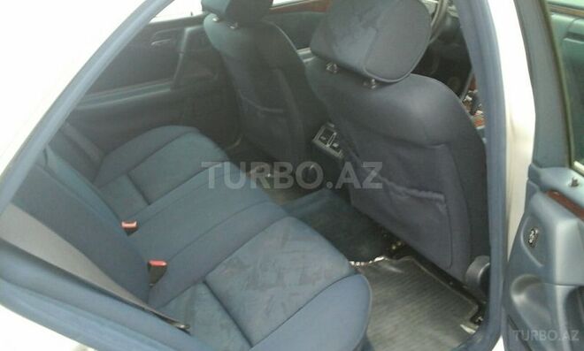 Mercedes E 240 1998, 299,047 km - 2.4 l - Bakı