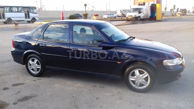 Opel Vectra 1999, 240,000 km - 1.6 l - Bakı