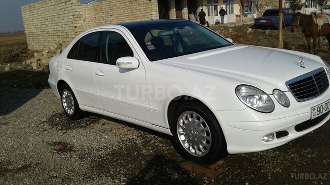 Mercedes E 220 2003, 187,000 km - 2.2 l - Ağcabədi
