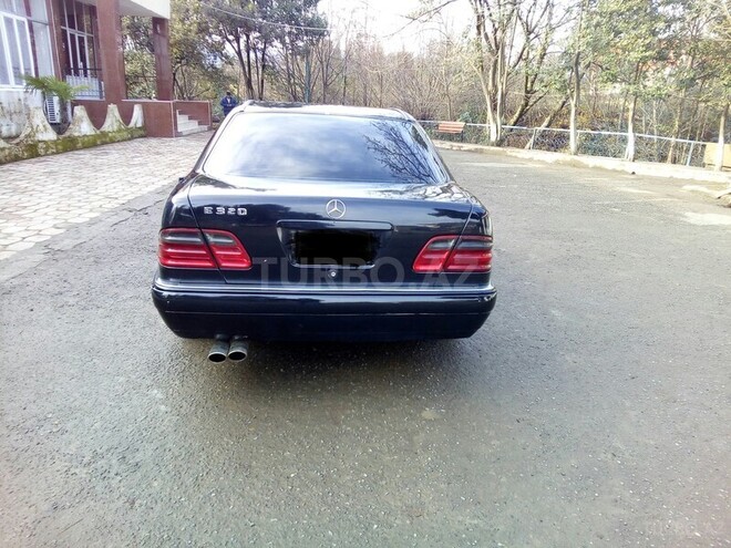Mercedes E 320 1996, 285,356 km - 3.2 l - Lənkəran