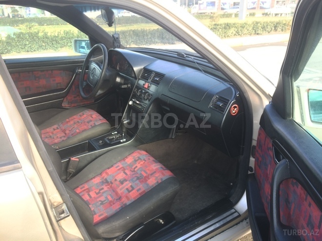 Mercedes C 180 1997, 146,785 km - 1.8 l - Xırdalan