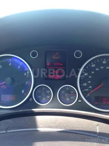 Volkswagen Touareg 2004, 136,000 km - 4.2 l - Bakı