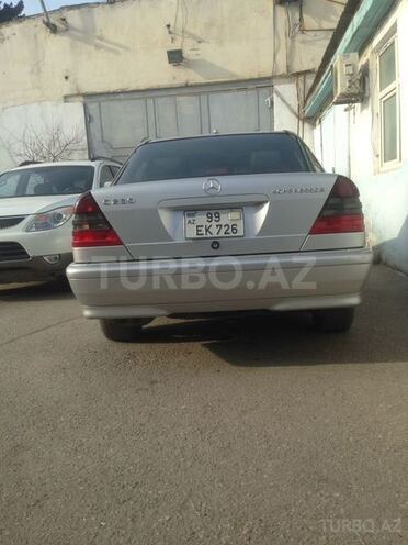 Mercedes C 230 2000, 176,000 km - 2.3 l - Bakı