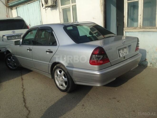 Mercedes C 230 2000, 176,000 km - 2.3 l - Bakı