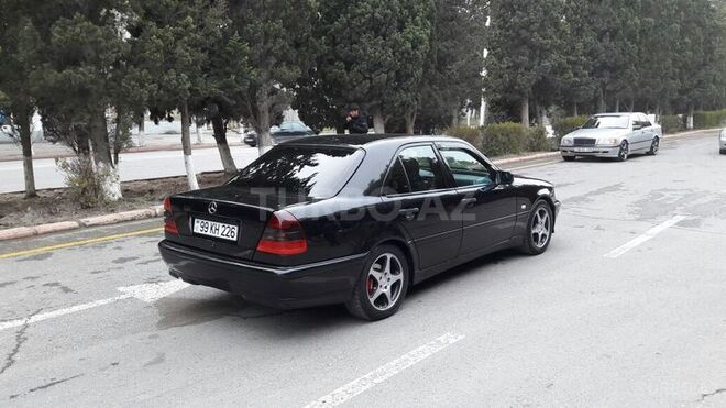 Mercedes C 200 1999, 225,000 km - 2.0 l - Sumqayıt