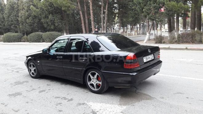 Mercedes C 200 1999, 225,000 km - 2.0 l - Sumqayıt