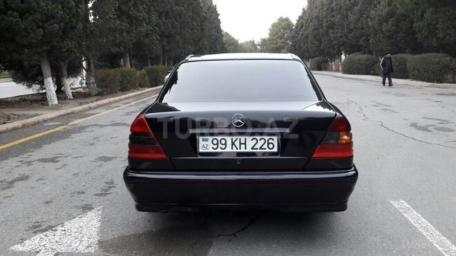 Mercedes C 200 1999, 225,000 km - 2.0 l - Sumqayıt