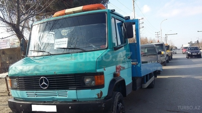 Mercedes 709 D 1989, 570,000 km - 4.0 l - Sumqayıt