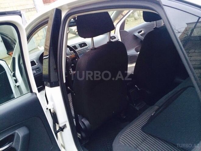 Volkswagen Polo 2013, 78,000 km - 1.6 l - Bakı