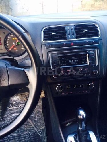 Volkswagen Polo 2013, 78,000 km - 1.6 l - Bakı