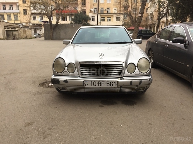 Mercedes E 230 1996, 340,000 km - 2.3 l - Bakı