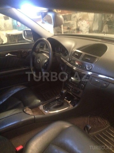 Mercedes E 320 2002, 191,200 km - 3.2 л - Bakı