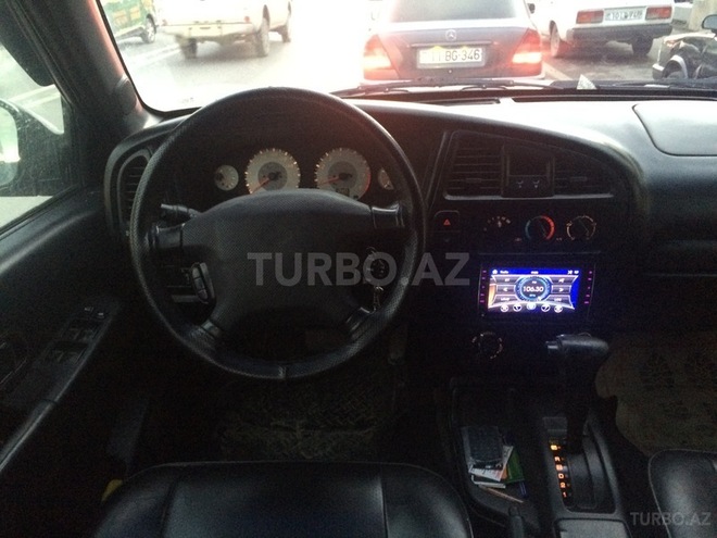 Nissan Pathfinder 2001, 200,000 km - 3.3 l - Bakı