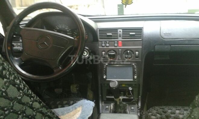 Mercedes C 180 1995, 334,761 km - 1.8 л - Bakı