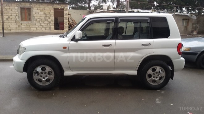 Mitsubishi Pajero io 2001, 250,000 km - 0.2 l - Bakı