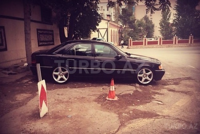 Mercedes C 230 1999, 198,000 km - 2.3 л - Bakı