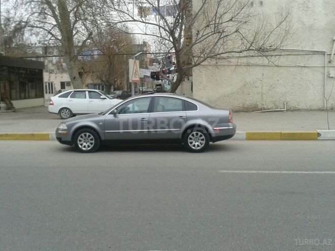 Volkswagen Passat 2001, 153,000 km - 2.8 l - Sumqayıt