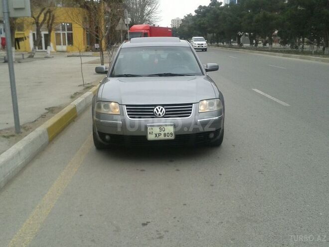 Volkswagen Passat 2001, 153,000 km - 2.8 l - Sumqayıt