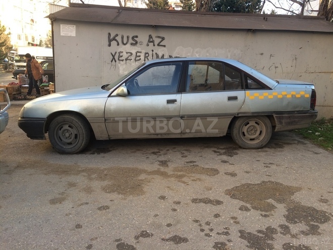 Opel Omega 1988, 360,000 km - 2.0 л - Sumqayıt