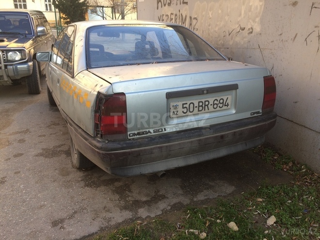 Opel Omega 1988, 360,000 km - 2.0 л - Sumqayıt