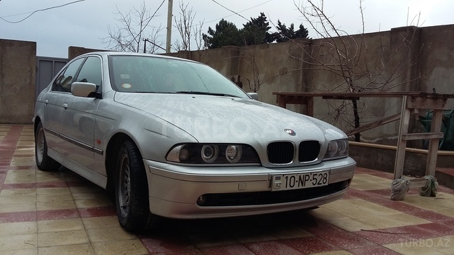 BMW 528 2000, 235,000 km - 2.8 л - Bakı