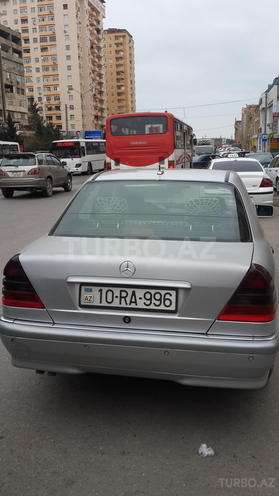 Mercedes C 220 1998, 290,000 km - 2.2 l - Bakı