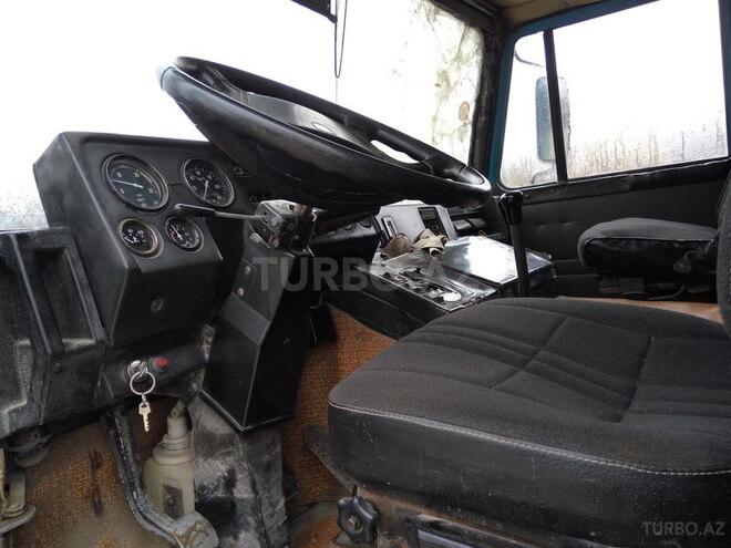 MAZ 54322 1991, 358,609 km - 1.2 l - Qusar
