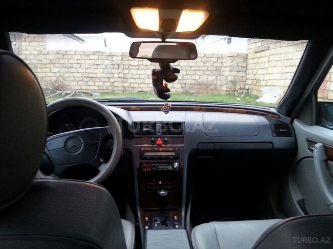 Mercedes C 230 1997, 21,000 km - 2.3 l - Bakı