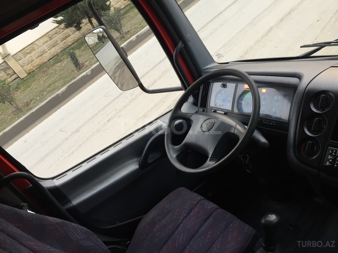 Mercedes Atego 815 2001, 519,000 km - 4.3 л - Bakı