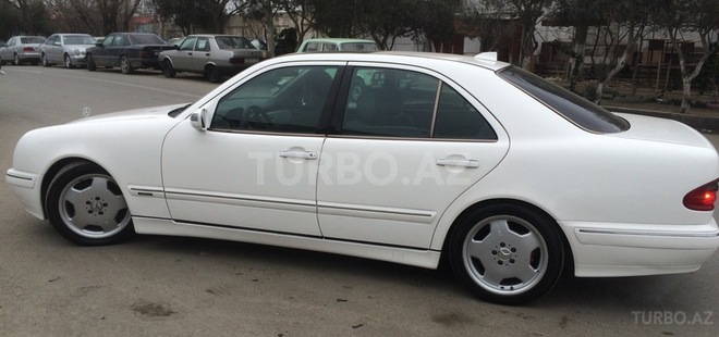 Mercedes E 240 2000, 163,000 km - 2.6 l - Bakı