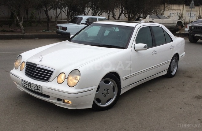 Mercedes E 240 2000, 163,000 km - 2.6 l - Bakı