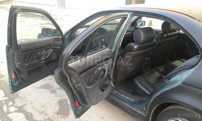 BMW 520 1997, 220,000 km - 2.0 l - Sumqayıt
