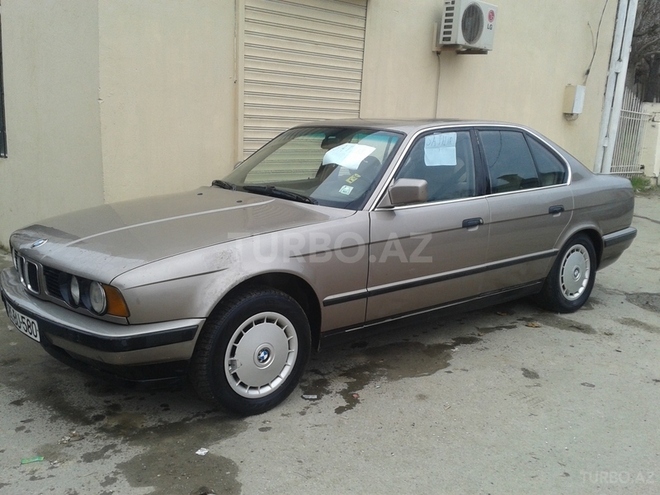 BMW  1989, 298,031 km - 2.4 l - Bakı