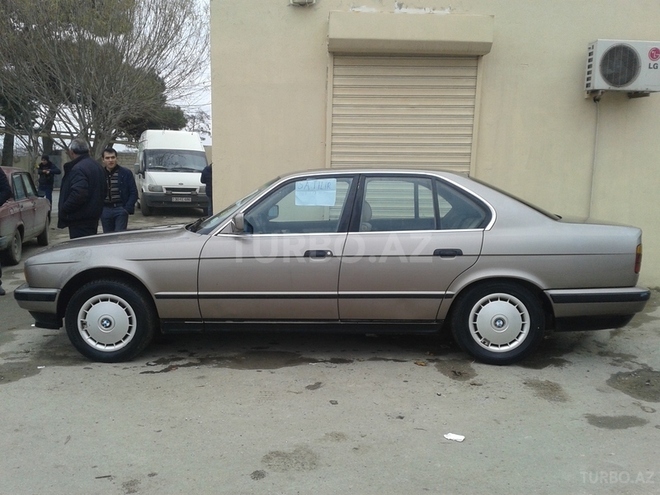 BMW  1989, 298,031 km - 2.4 l - Bakı