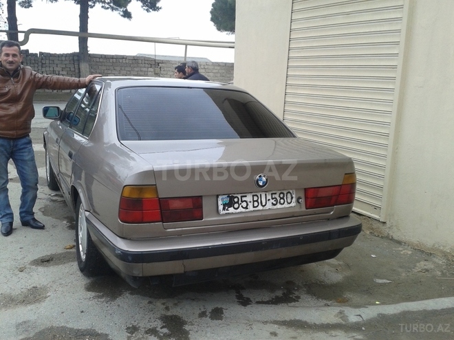 BMW  1989, 298,031 km - 2.4 l - Bakı