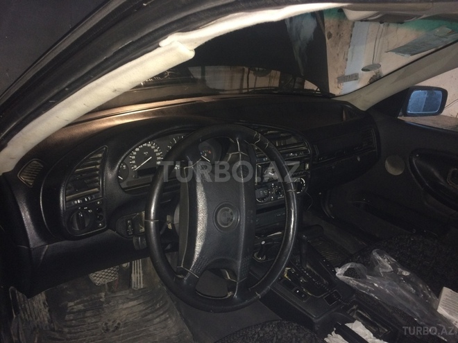 BMW 325 1993, 223,067 km - 2.5 l - Bakı