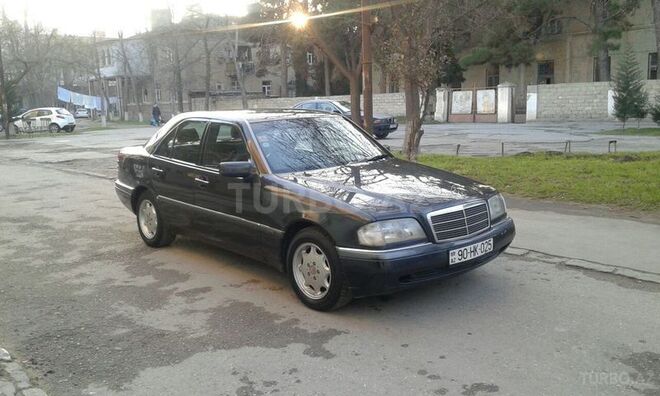 Mercedes C 180 1997, 220,000 km - 1.8 l - Sumqayıt