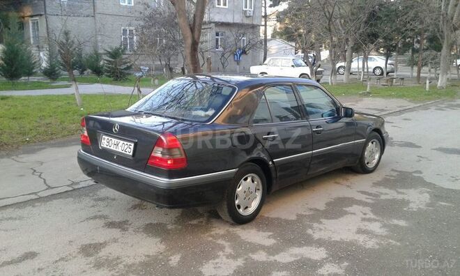 Mercedes C 180 1997, 220,000 km - 1.8 l - Sumqayıt